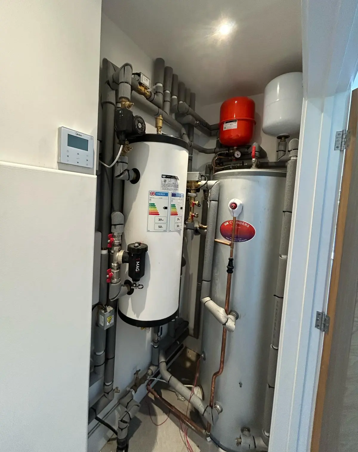 ASHP cyclinder and pipe work