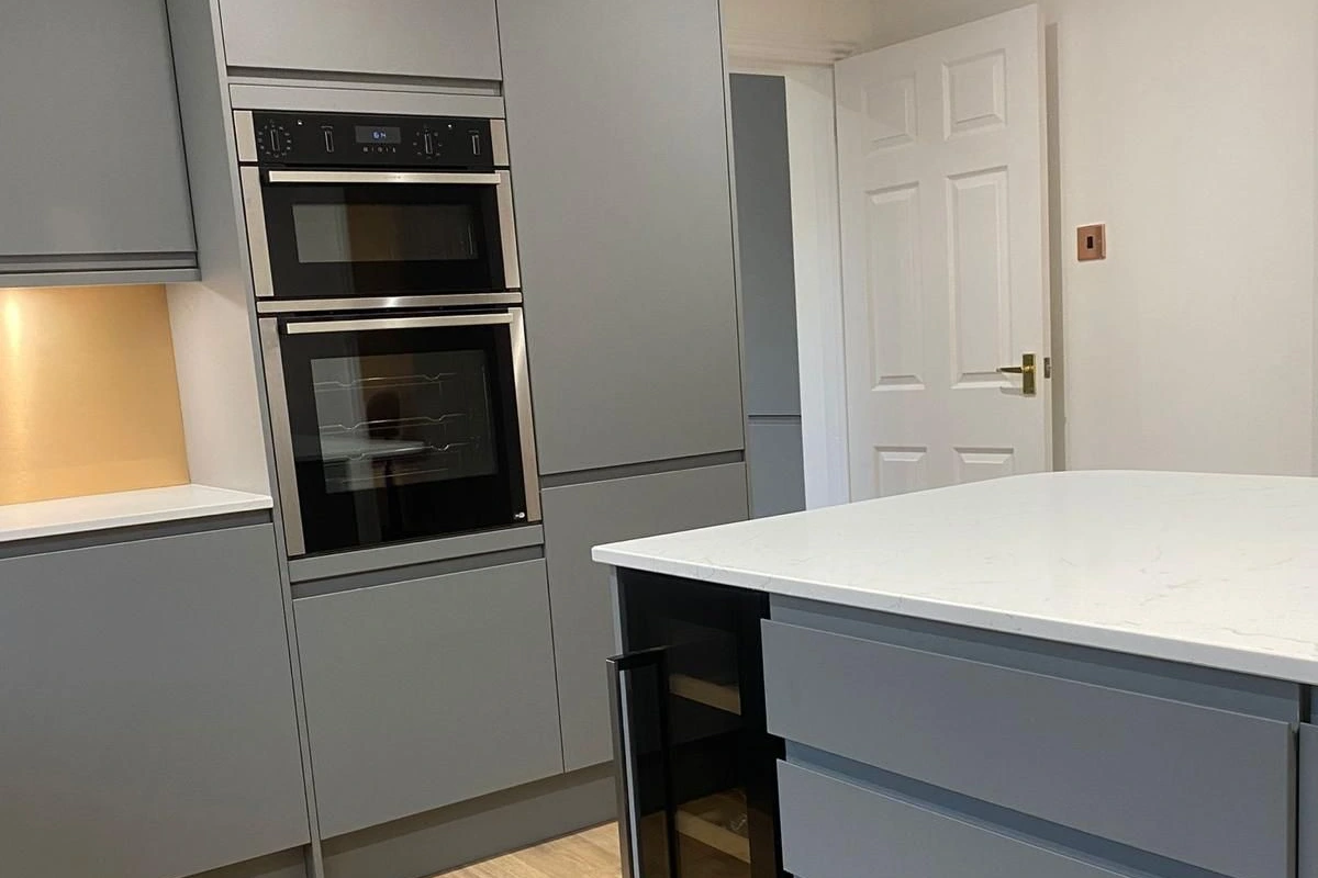 fitted kitchen by DSS