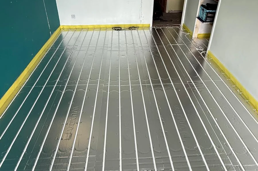 heating under floor and doorway
